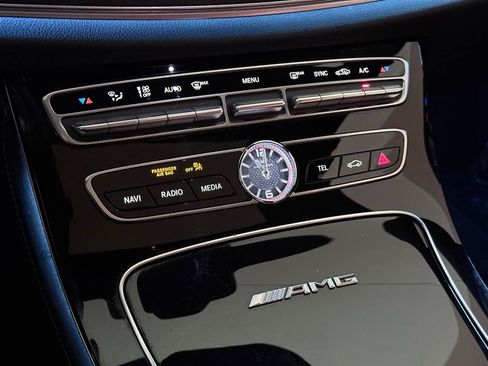 Used 2018 Mercedes-Benz E 63 AMG S image 39