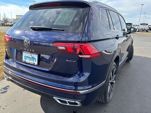 Used 2022 Volkswagen Tiguan SEL R-Line image 30