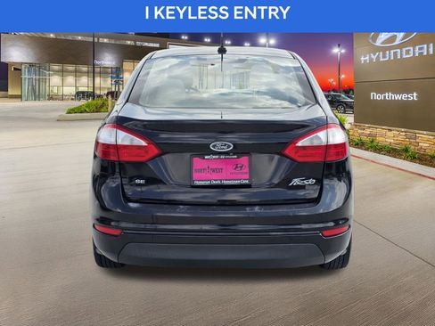 Used 2019 Ford Fiesta SE image 8