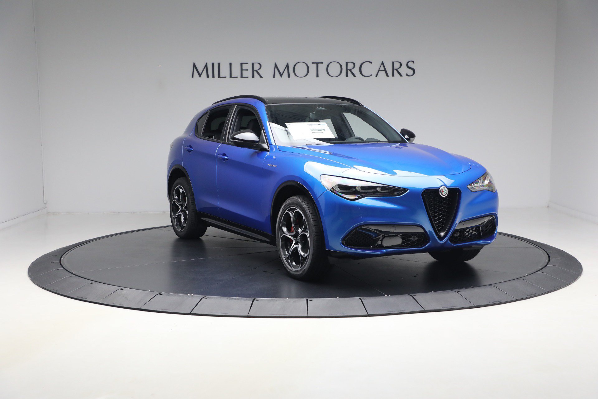 New 2026 Alfa Romeo Stelvio Sprint AWD/4WD image 11