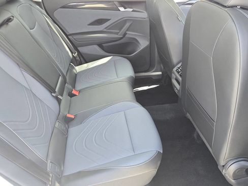Certified 2026 Volkswagen Tiguan SE w/ Panoramic Sunroof Package FWD image 16