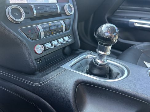 Used 2019 Ford Mustang GT Premium w/ Performance Package - Level 2 RWD image 28