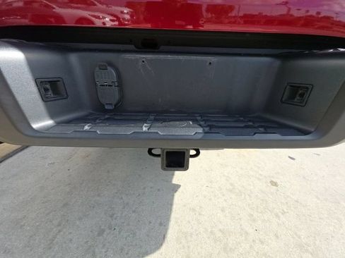 Used 2022 Nissan Frontier Pro-X RWD image 28