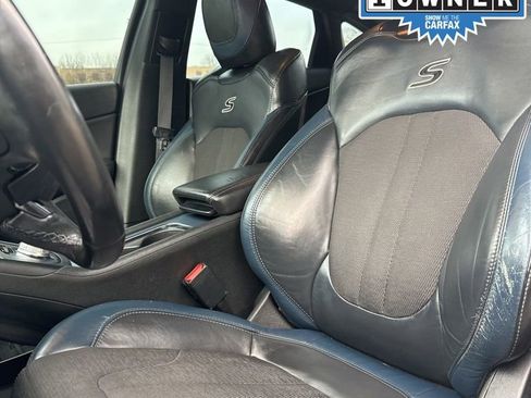Used 2015 Chrysler 200 S w/ Comfort Group image 3