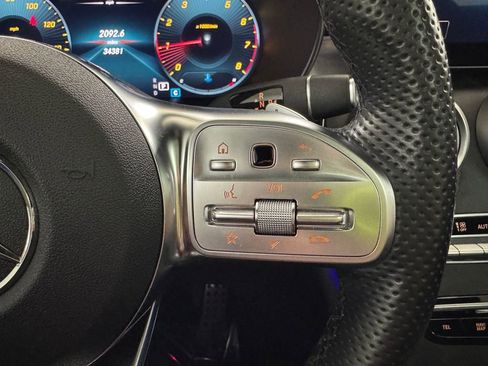 Used 2021 Mercedes-Benz GLC 300 image 23