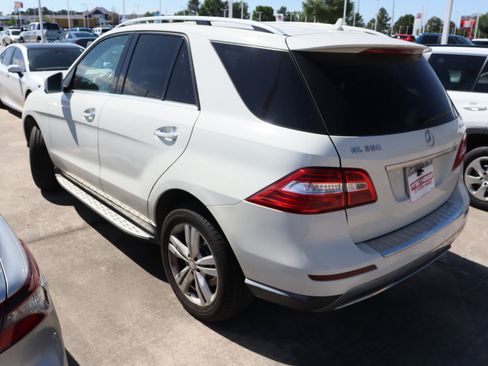 Used 2013 Mercedes-Benz ML 350 4MATIC image 7