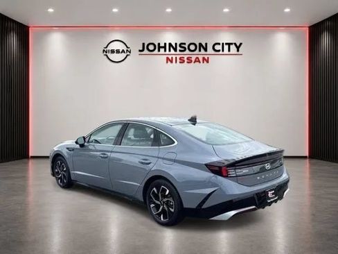 Used 2025 Hyundai Sonata SEL FWD image 7