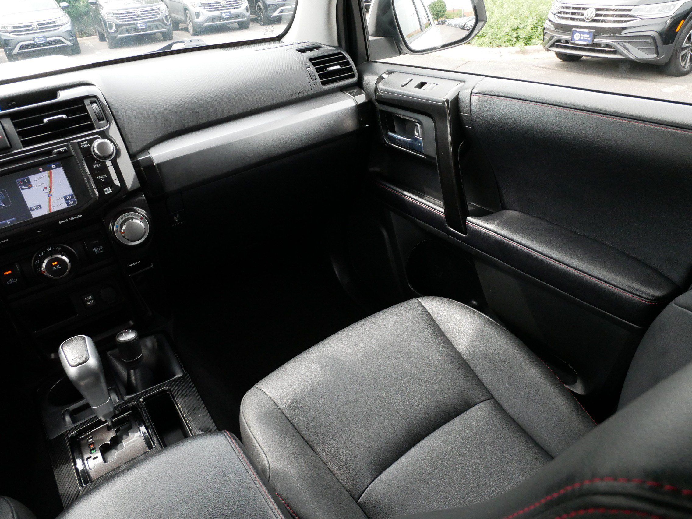 Used 2019 Toyota 4Runner TRD Off-Road Premium AWD/4WD image 11