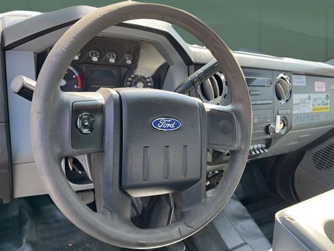 Used 2015 Ford F550 4x4 SuperCab Super Duty image 11