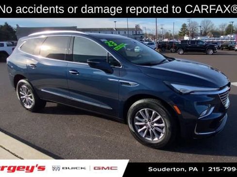 Certified 2023 Buick Enclave Essence image 2