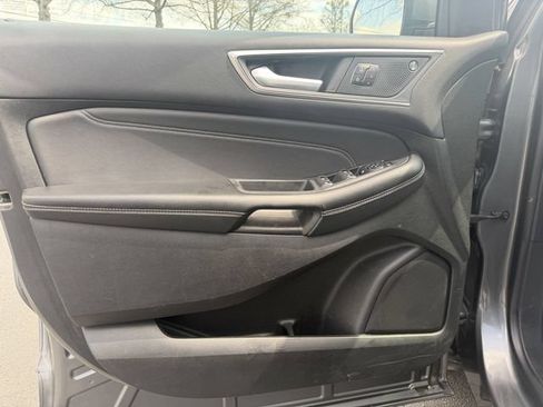 Used 2024 Ford Edge Titanium AWD/4WD image 9