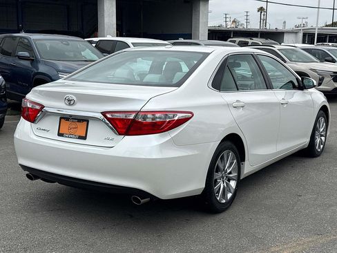 Used 2015 Toyota Camry XLE FWD image 3