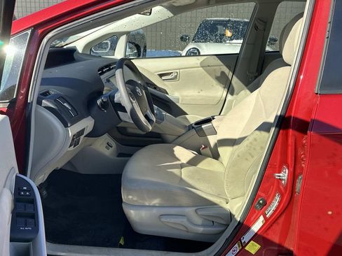 Used 2015 Toyota Prius Four image 24