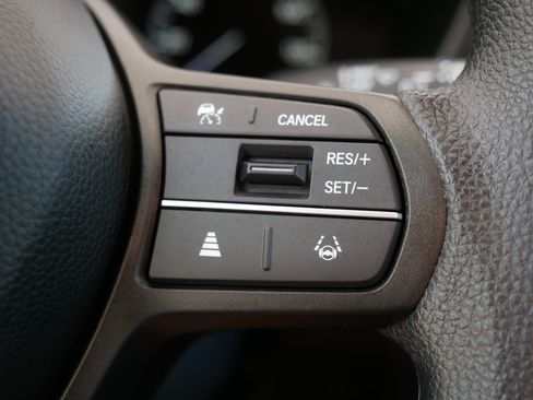 Used 2025 Honda HR-V LX image 29