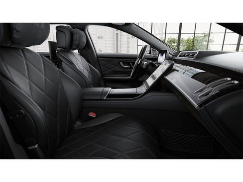 New 2026 Mercedes-Benz Maybach S 680 4MATIC image 4