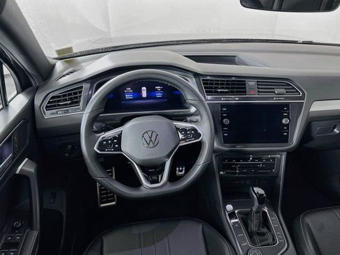 Used 2024 Volkswagen Tiguan SE R-Line AWD/4WD image 22