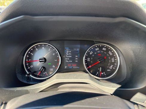 Certified 2022 Toyota RAV4 XLE w/ Convenience Package image 24