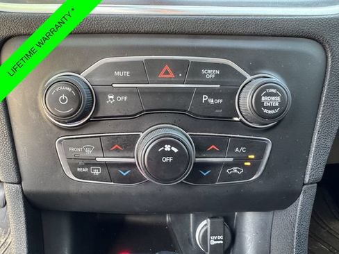 Used 2021 Dodge Charger SXT w/ Blacktop Package RWD image 28
