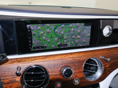 Used 2022 Rolls-Royce Ghost AWD/4WD image 32