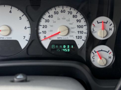 Used 2006 Dodge Ram 1500 Truck SLT image 31