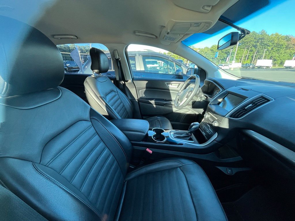 Used 2018 Ford Edge SEL w/ Equipment Group 201A AWD/4WD image 11