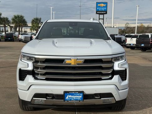 New 2026 Chevrolet Silverado 1500 High Country w/ High Country Premium Package image 3
