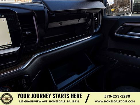 Used 2023 Chevrolet Silverado 1500 LT image 19