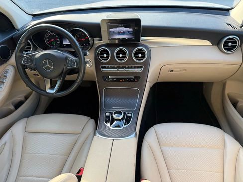 Used 2018 Mercedes-Benz GLC 300 4MATIC image 20