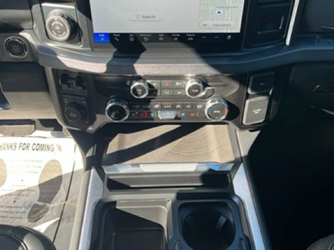 Used 2025 Ford F350 Platinum w/ FX4 Off-Road Package image 18