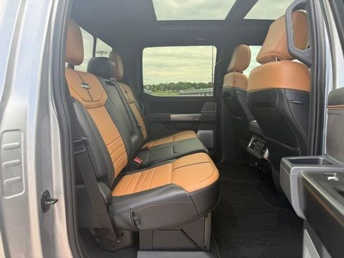 Used 2023 Ford F250 Platinum AWD/4WD image 12
