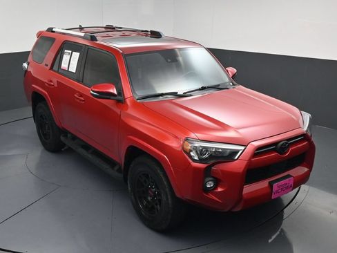 Used 2022 Toyota 4Runner SR5 Premium RWD image 15