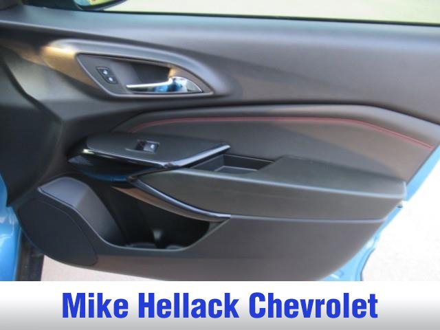 Used 2026 Chevrolet Trax RS FWD image 11