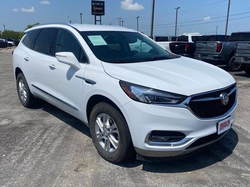 Used 2021 Buick Enclave Essence w/ Sound and Sites Package FWD image 7