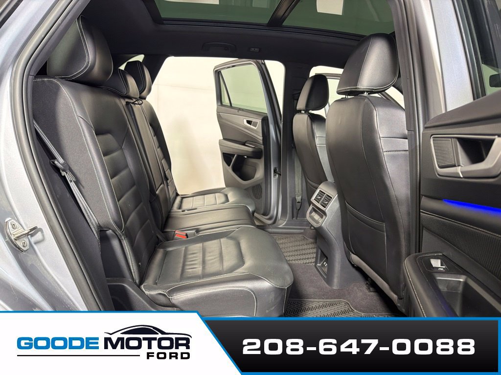 Used 2024 Volkswagen Atlas Cross Sport SEL R-Line AWD/4WD image 22