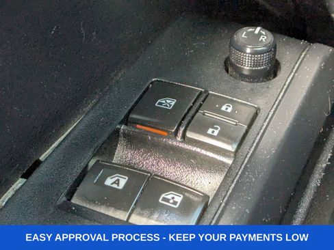 Used 2020 Toyota Tacoma SR image 29