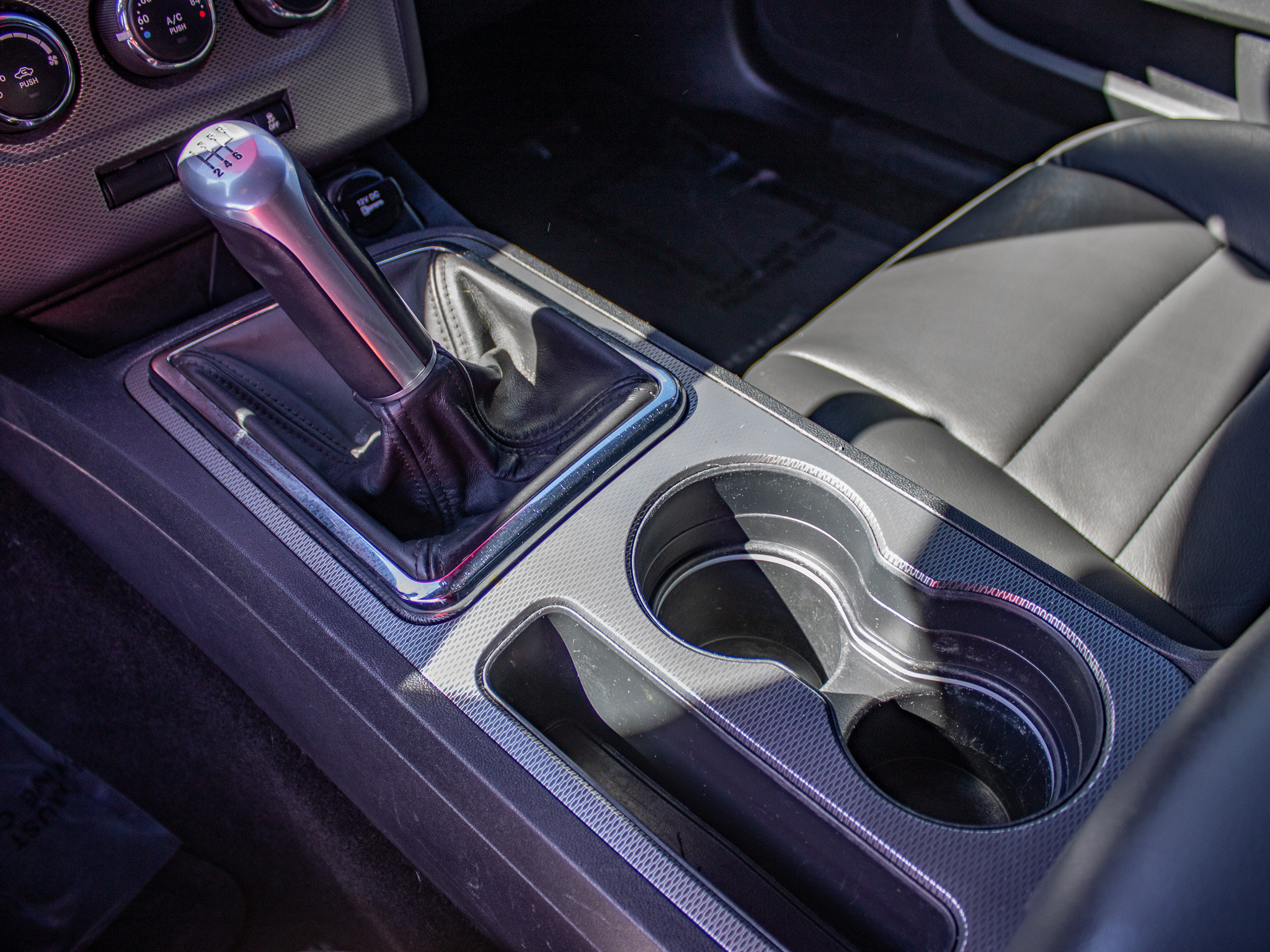 Used 2014 Dodge Challenger R/T RWD image 29