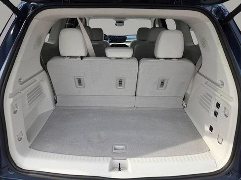 Used 2026 Buick Enclave Avenir w/ Super Cruise Package FWD image 17
