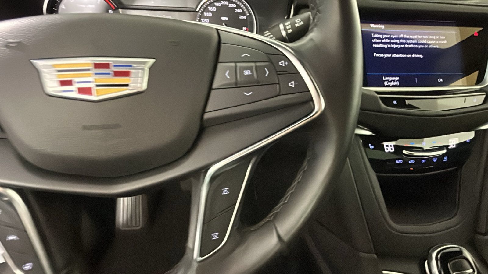 Used 2022 Cadillac XT5 Luxury AWD/4WD image 18
