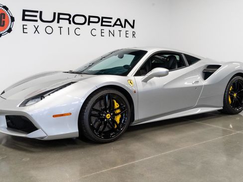 Used 2018 Ferrari 488 GTB image 21