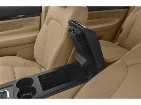 Used 2019 Lincoln MKT AWD image 15