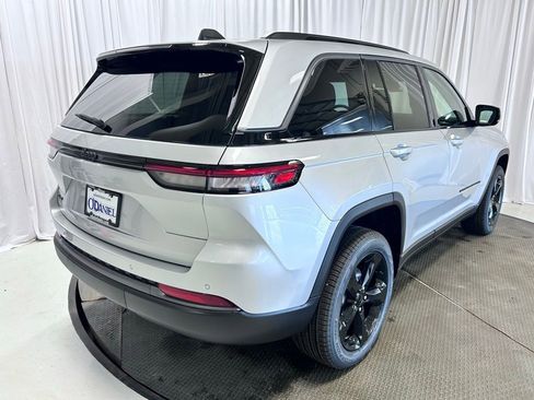 New 2026 Jeep Grand Cherokee Limited AWD/4WD image 31