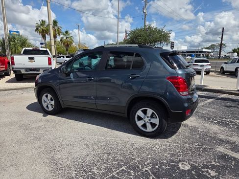 Certified 2022 Chevrolet Trax LT AWD/4WD image 8