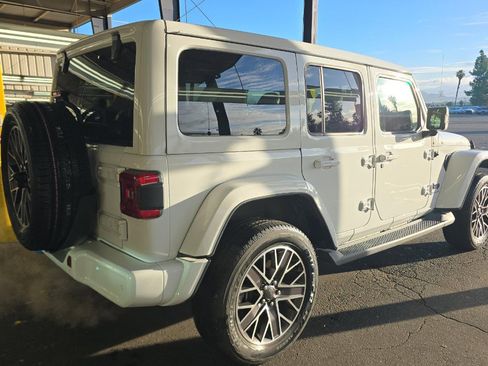 Used 2023 Jeep Wrangler Unlimited Sahara image 4