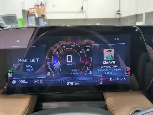Used 2025 Chevrolet Equinox ACTIV w/ Safety and Technology Package AWD/4WD image 8