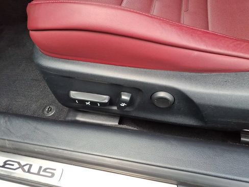 Used 2016 Lexus RC 200t RWD image 22