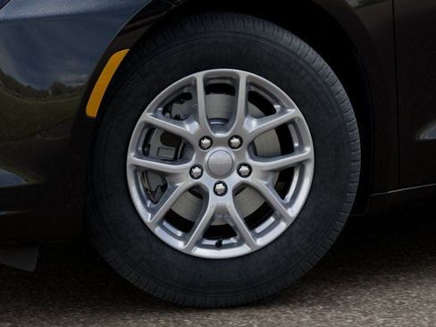 New 2027 Chrysler Pacifica Select FWD image 8