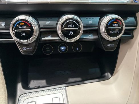 Used 2023 Genesis G70 2.0T w/ Sport Prestige Package image 16