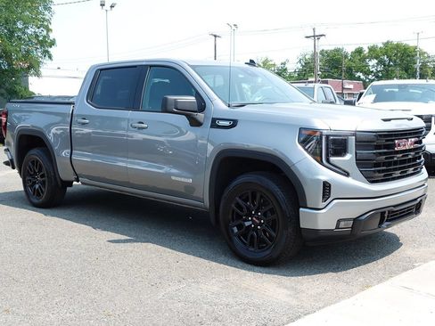 Used 2025 GMC Sierra 1500 Elevation AWD/4WD image 4