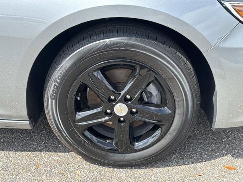 Used 2024 Chevrolet Malibu LT image 4