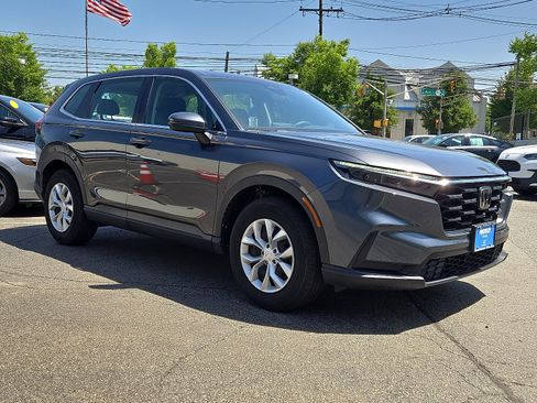 Used 2023 Honda CR-V LX image 5